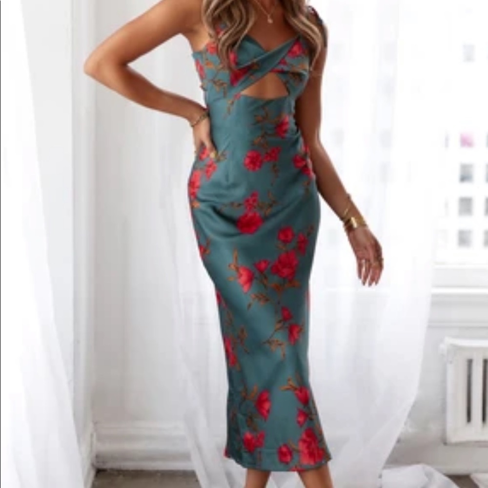 Gorgeous formal or semi formal midi dress